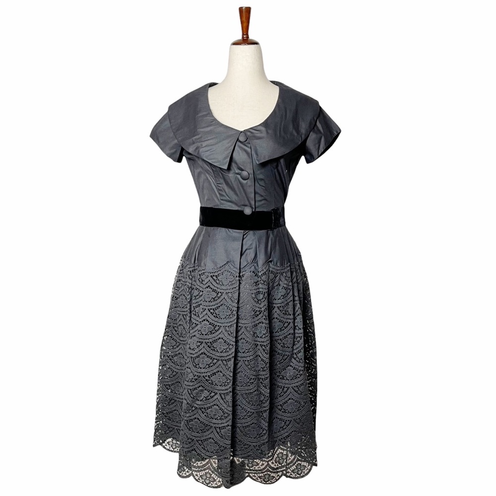 Vintage 50s Black Lace Cape Collar Cocktail Party Dress